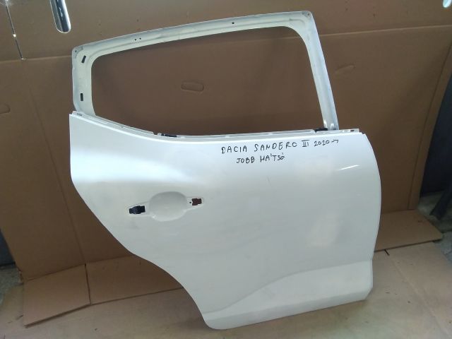 bontott DACIA SANDERO Jobb hátsó Ajtó (Üres lemez)