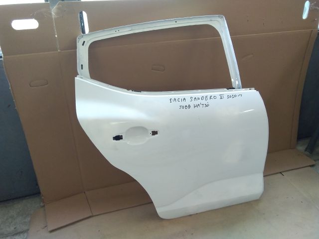bontott DACIA SANDERO Jobb hátsó Ajtó (Üres lemez)