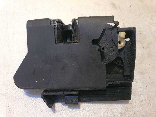 bontott DACIA SANDERO Jobb hátsó Ajtózár