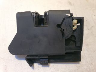 bontott DACIA SANDERO Jobb hátsó Ajtózár