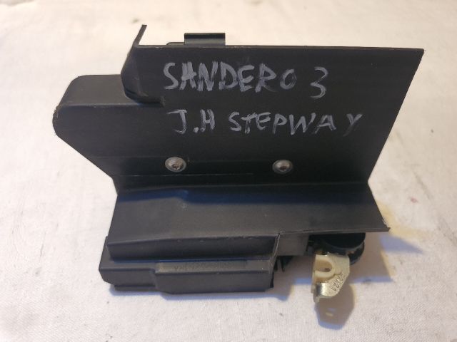 bontott DACIA SANDERO Jobb hátsó Ajtózár