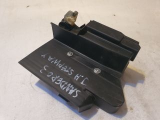 bontott DACIA SANDERO Jobb hátsó Ajtózár