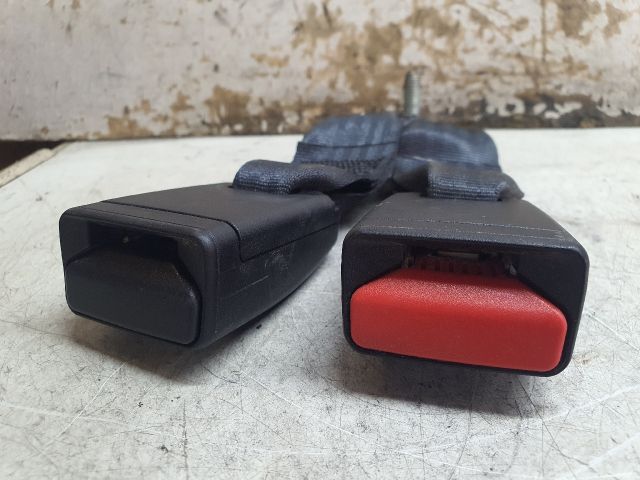 bontott DACIA SANDERO Jobb hátsó Biztonsági Öv Csat