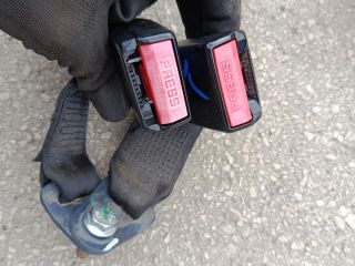 bontott DACIA SANDERO Jobb hátsó Biztonsági Öv Csat