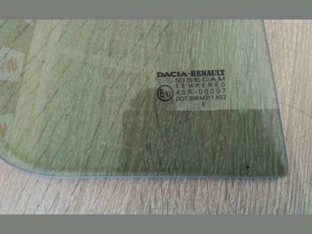 bontott DACIA SANDERO Jobb hátsó Fixüveg (Ajtóban)