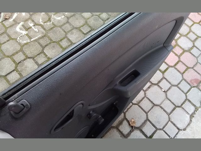 bontott DACIA SANDERO Jobb hátsó Fixüveg (Ajtóban)