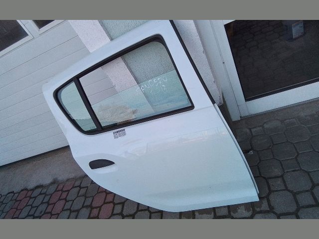 bontott DACIA SANDERO Jobb hátsó Fixüveg (Ajtóban)