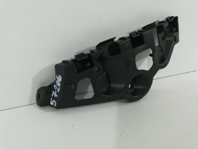 bontott DACIA SANDERO Jobb hátsó Lökhárító Tartó (Műanyag)