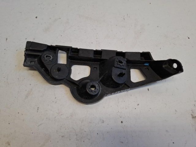 bontott DACIA SANDERO Jobb hátsó Oldal Lökhárító Tartó (Műanyag)