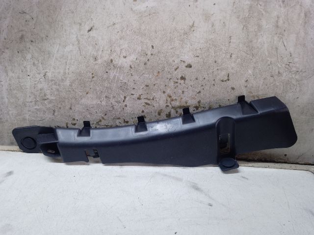 bontott DACIA SANDERO Jobb hátsó Oldal Lökhárító Tartó (Műanyag)