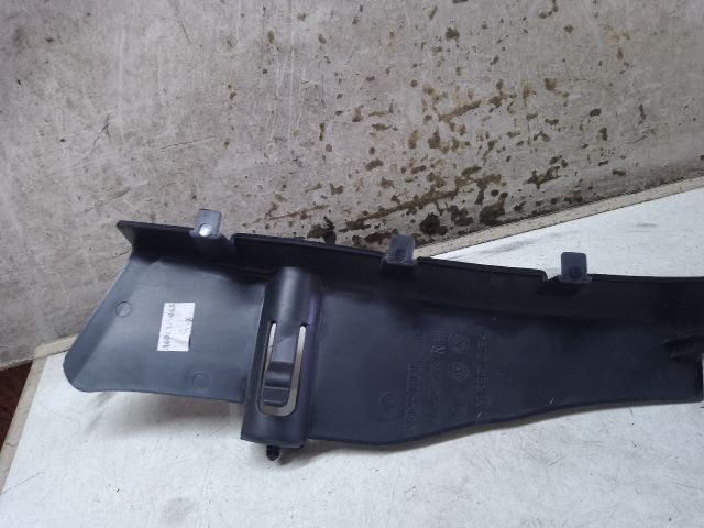 bontott DACIA SANDERO Jobb hátsó Oldal Lökhárító Tartó (Műanyag)