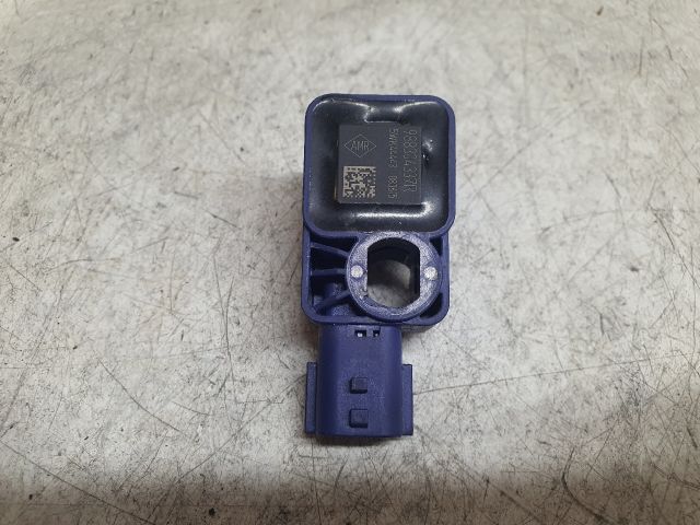 bontott DACIA SANDERO Jobb hátsó Oldal Ütközés Érzékelő