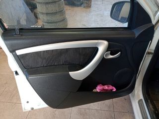 bontott DACIA SANDERO Jobb Kalaptartó Tartó Konzol