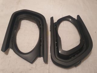 bontott DACIA SANDERO Jobb Ködfényszóró Lámpakeret