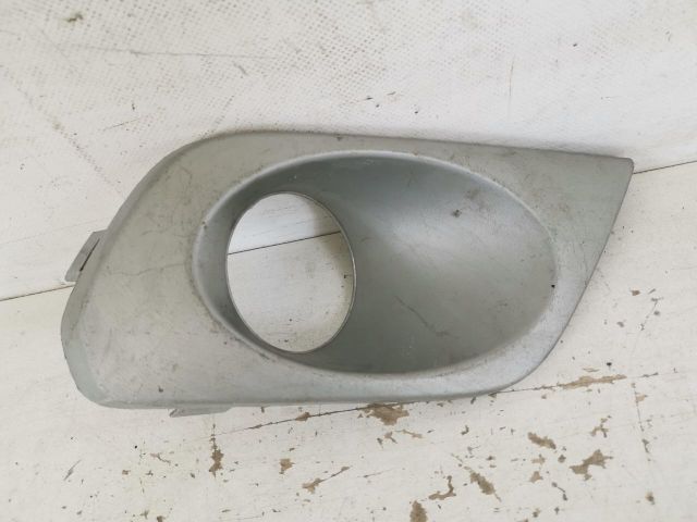 bontott DACIA SANDERO Jobb Ködfényszóró Lámpakeret