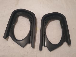 bontott DACIA SANDERO Jobb Ködfényszóró Lámpakeret