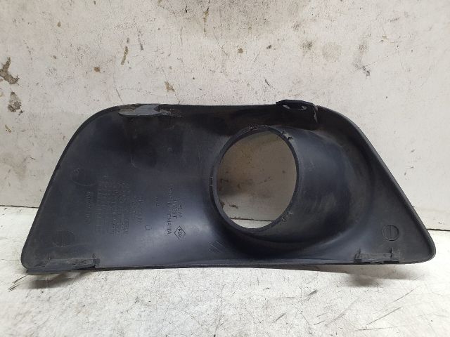 bontott DACIA SANDERO Jobb Ködfényszóró Lámpakeret