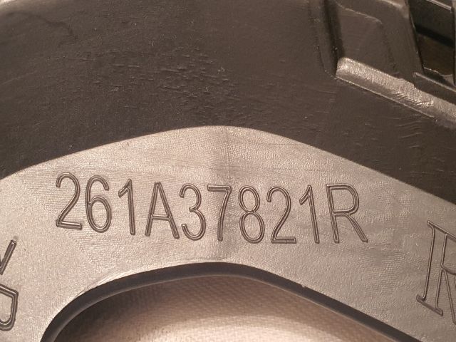 bontott DACIA SANDERO Jobb Ködfényszóró Lámpakeret