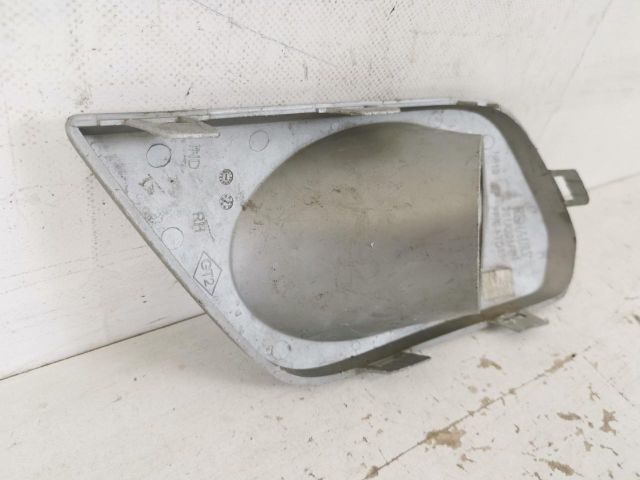 bontott DACIA SANDERO Jobb Ködfényszóró Lámpakeret