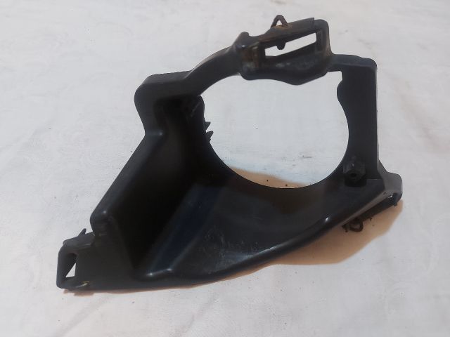 bontott DACIA SANDERO Jobb Ködfényszóró Lámpakeret