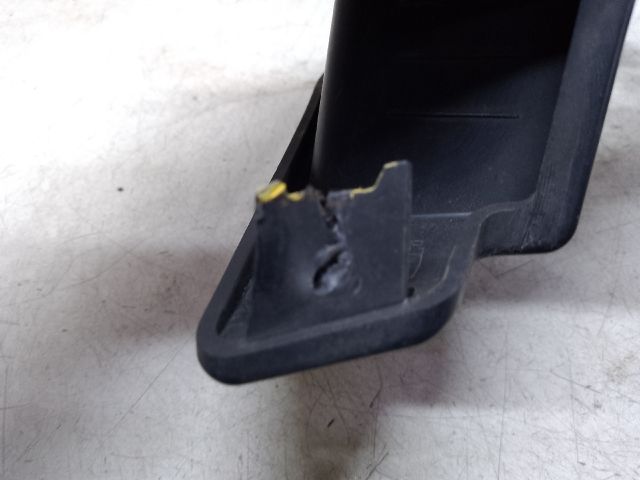 bontott DACIA SANDERO Jobb Ködfényszóró Tartó