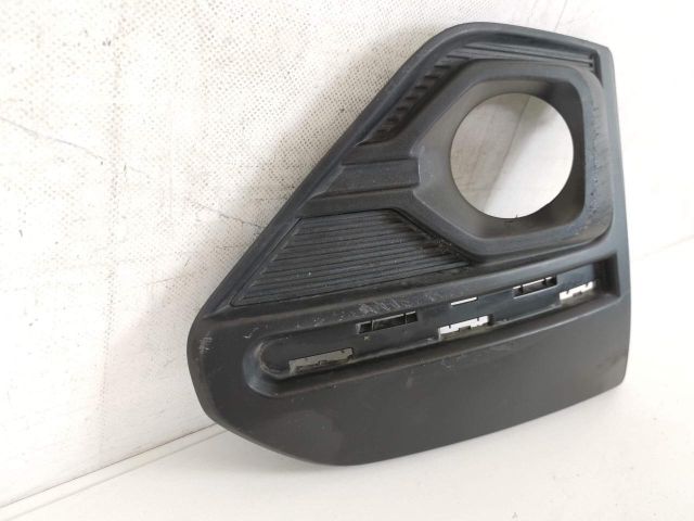 bontott DACIA SANDERO Jobb Ködlámpa Rács