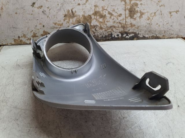 bontott DACIA SANDERO Jobb Ködlámpa Rács