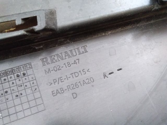 bontott DACIA SANDERO Jobb Ködlámpa Rács