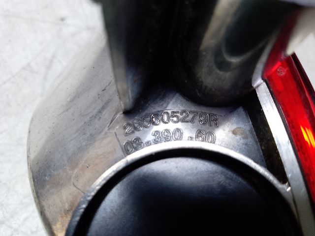 bontott DACIA SANDERO Jobb Ködzárófény