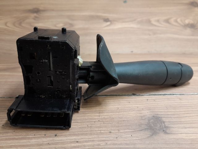 bontott DACIA SANDERO Jobb Kormánykapcsoló Ablaktörlő