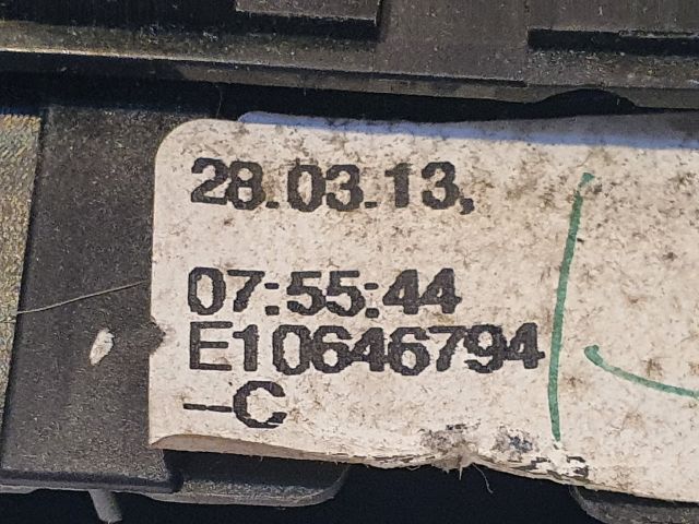 bontott DACIA SANDERO Jobb Kormánykapcsoló Ablaktörlő