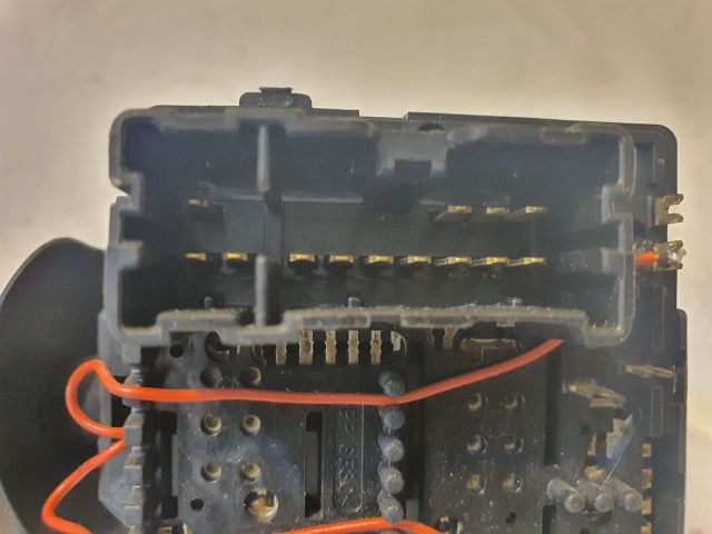 bontott DACIA SANDERO Jobb Kormánykapcsoló Ablaktörlő