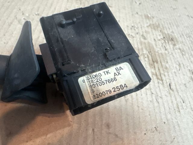 bontott DACIA SANDERO Jobb Kormánykapcsoló Ablaktörlő