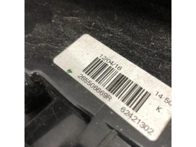 bontott DACIA SANDERO Jobb Külső Hátsó Lámpa