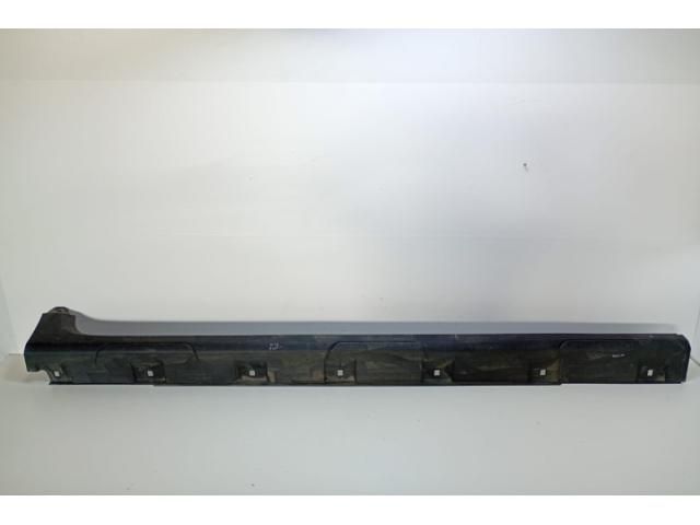 bontott DACIA SANDERO Jobb Küszöb