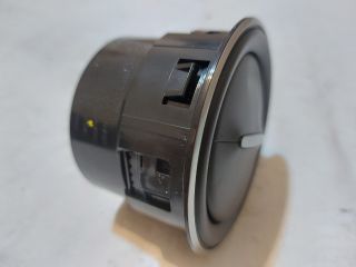 bontott DACIA SANDERO Jobb Szellőző