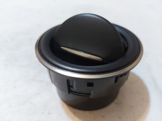 bontott DACIA SANDERO Jobb Szellőző