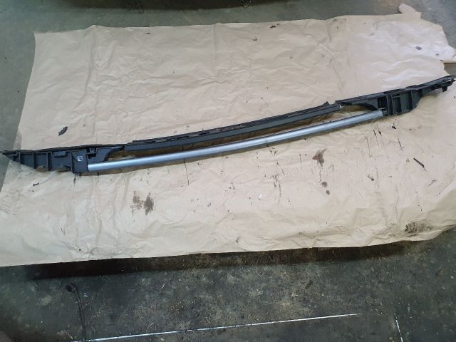 bontott DACIA SANDERO Jobb Tetősín