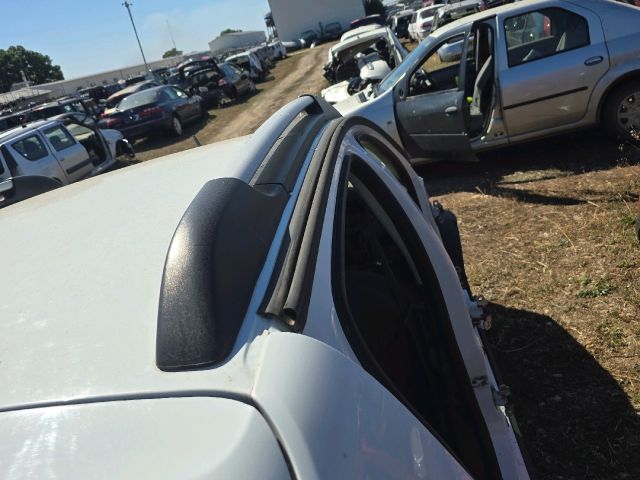 bontott DACIA SANDERO Jobb Tetősín