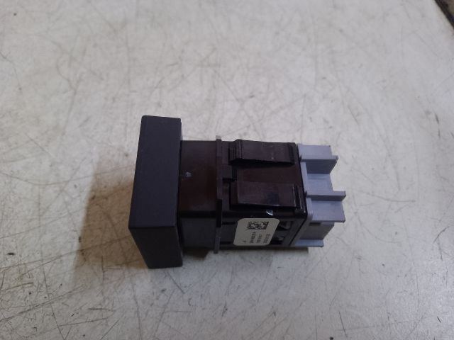 bontott DACIA SANDERO Kapcsoló (Magában)