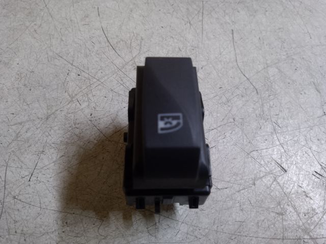 bontott DACIA SANDERO Kapcsoló (Magában)