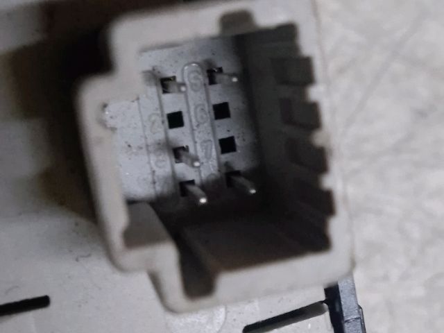 bontott DACIA SANDERO Kapcsoló (Magában)