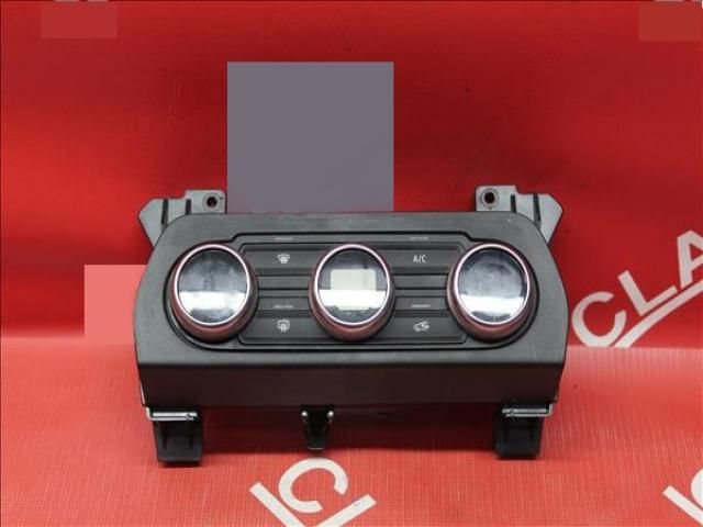 bontott DACIA SANDERO Klíma Kapcsoló