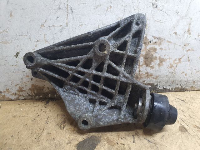 bontott DACIA SANDERO Klímakompresszor Tartó Bak