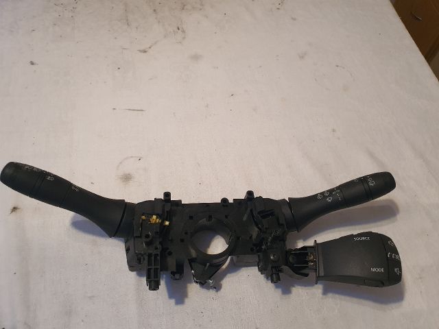 bontott DACIA SANDERO Komplett Kormánykapcsoló (Bajuszkapcsoló)