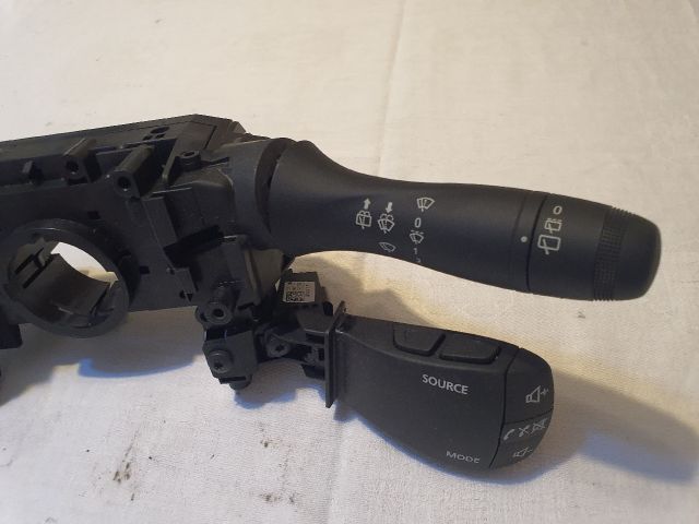 bontott DACIA SANDERO Komplett Kormánykapcsoló (Bajuszkapcsoló)