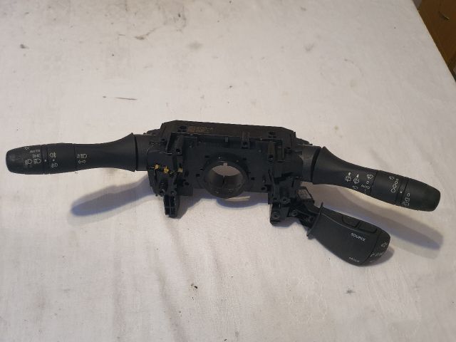 bontott DACIA SANDERO Komplett Kormánykapcsoló (Bajuszkapcsoló)