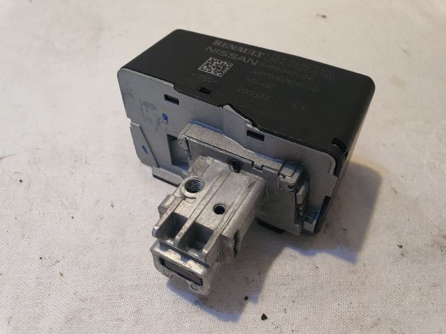 bontott DACIA SANDERO Kormányzár (Elektromos)