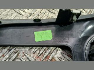 bontott DACIA SANDERO Középkonzol Keret