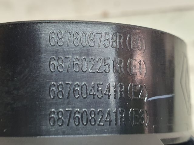 bontott DACIA SANDERO Középső Szellőző